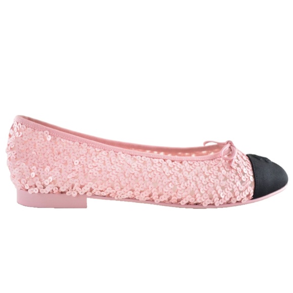 CHANEL Shoes - Chanel 23C Pink Sequin Black CC Logo Cap Toe Bow Tie Ballet Ballerina Flat 42